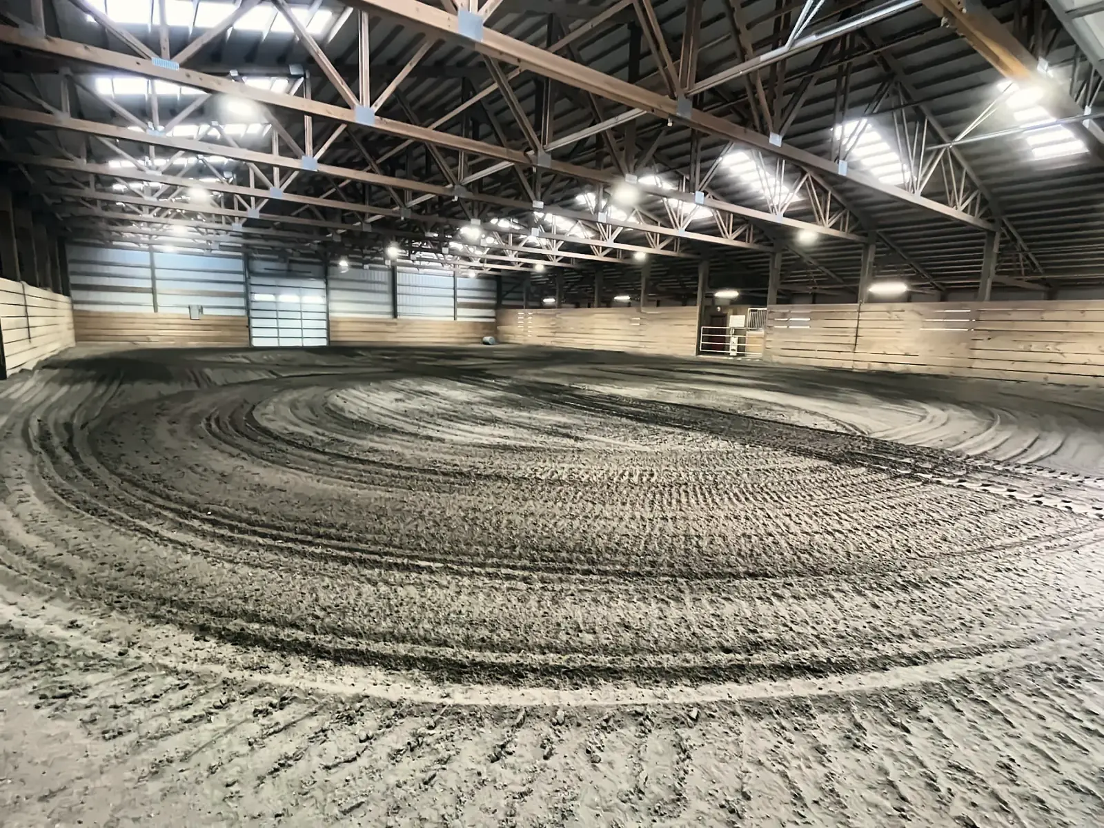 The indoor arena, freshly groomed
